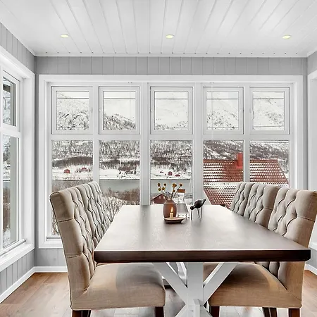 Holiday home Straumen *