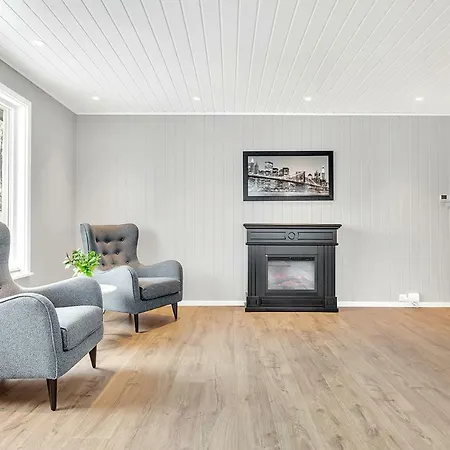 Holiday home Straumen