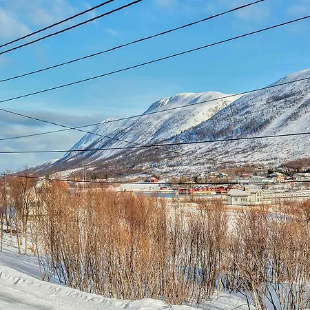 Holiday home Straumen *